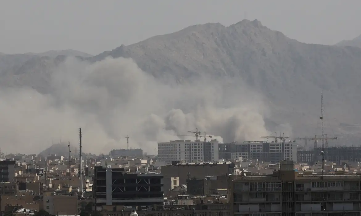 Japão, Rússia e União Europeia reagem a ataque conjunto ao Irã