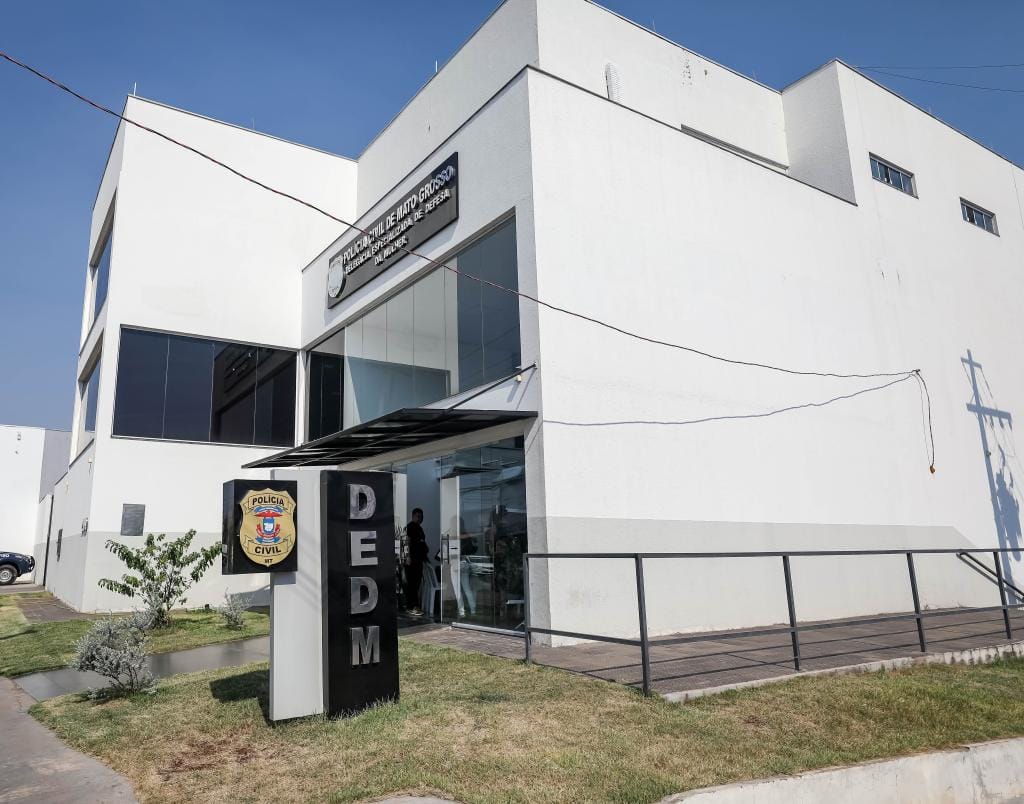 Jovem é preso pela PC em VG por ameaça de morte e atear fogo na casa da mãe em Cuiabá