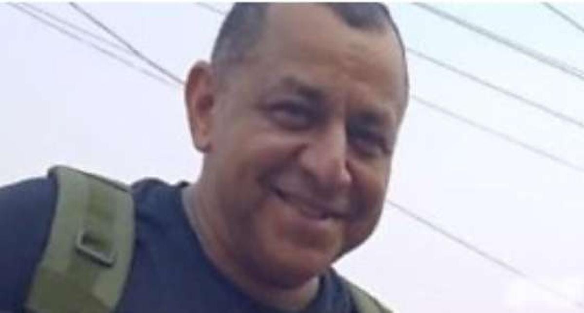 Motociclista morre após ser atingido por carro e ter perna amputada; casal é preso